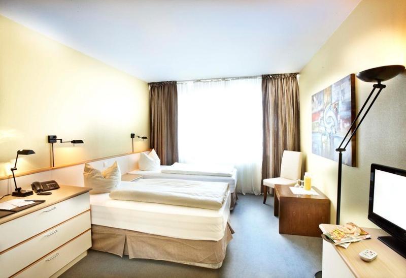 Hotel B99 أوفنباخ الغرفة الصورة